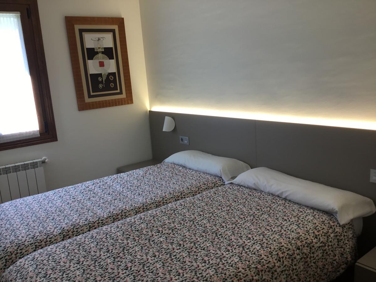 Apartamentos Irati Эспиналь-Аусперри Экстерьер фото